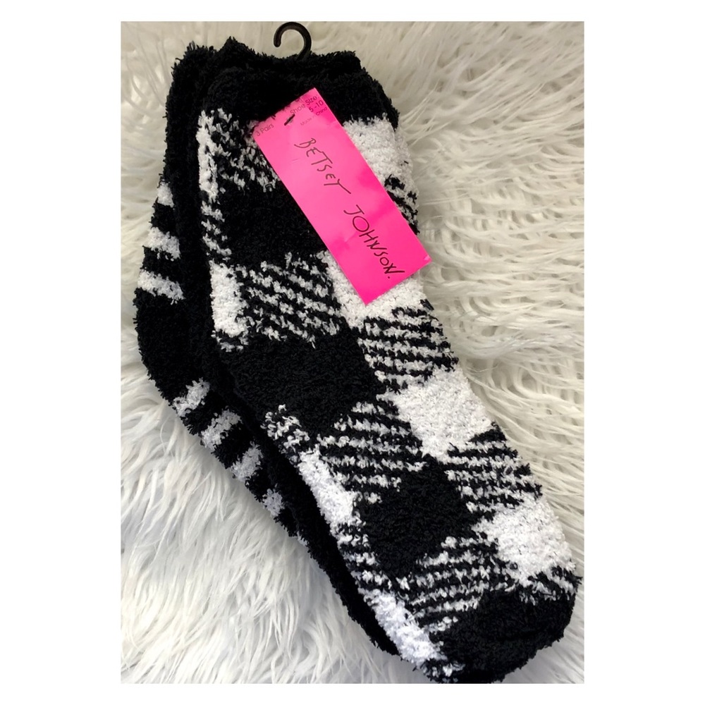 3 Pack BETSEY JOHNSON Black White Plaid Cozy Socks - Picture 1 of 7
